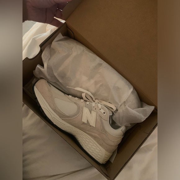 New Balance 2002R’s - Picture 3 of 4